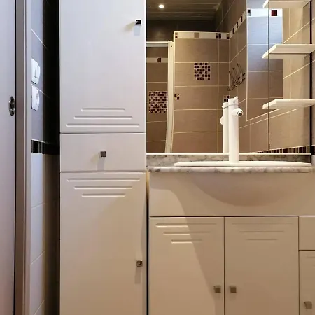 別荘 En Campagne Renove Avec Cheminee, Grands Jardins, Wifi, Pres D'un Village Medieval. - Fr-1-410-334