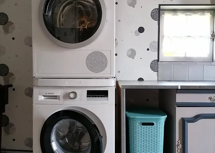 Prázdninový dům En Campagne Renove Avec Cheminee, Grands Jardins, Wifi, Pres D'un Village Medieval. - Fr-1-410-334